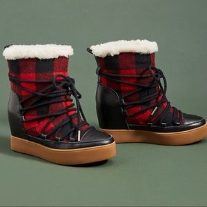 Shoe the Bear Wedge Boots Sz 10